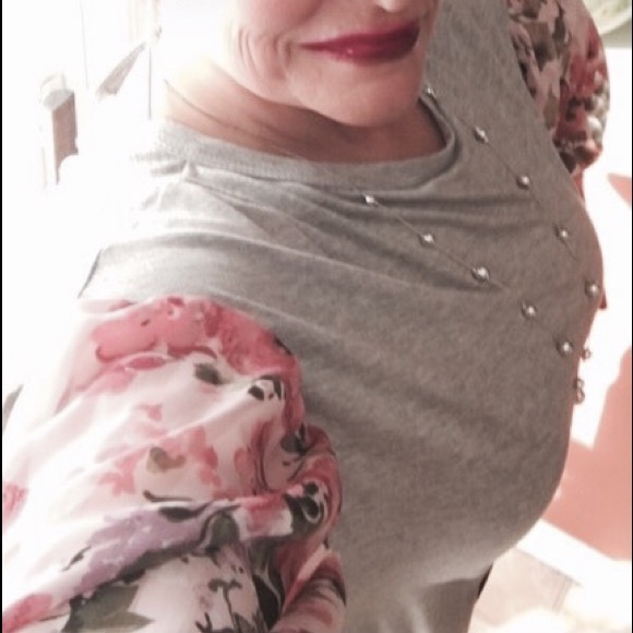 ODDY Brand, 3/4 sleeve Top! So comfy but cute. - Picture 7 of 7